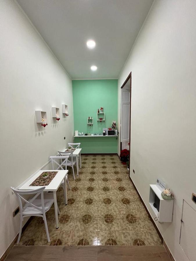 Trecuori Bed & Breakfast Napoli Bagian luar foto
