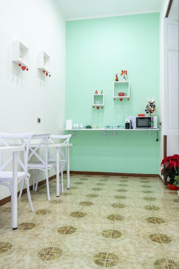 Trecuori Bed & Breakfast Napoli Bagian luar foto