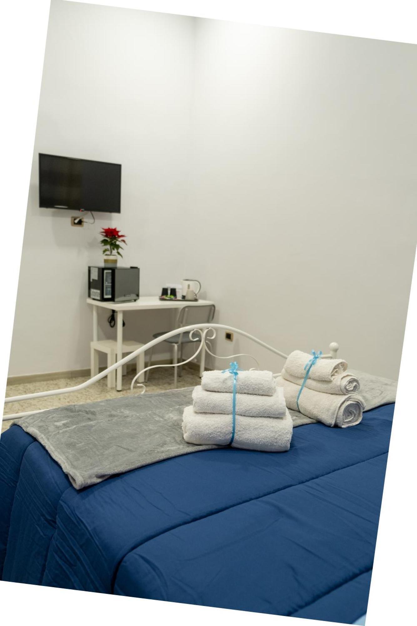 Trecuori Bed & Breakfast Napoli Bagian luar foto